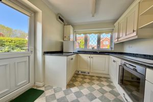 Kitchen- click for photo gallery